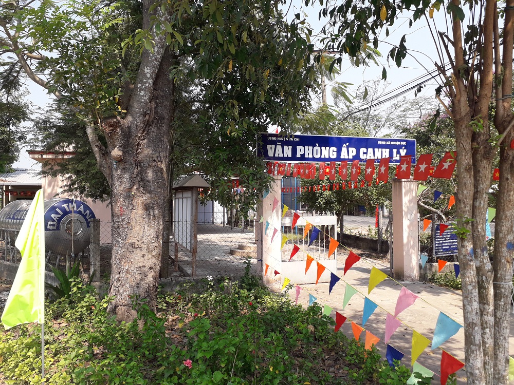 Nhà bia tưởng niệm các liệt sĩ ấp Canh Lý- Nhuận Đức